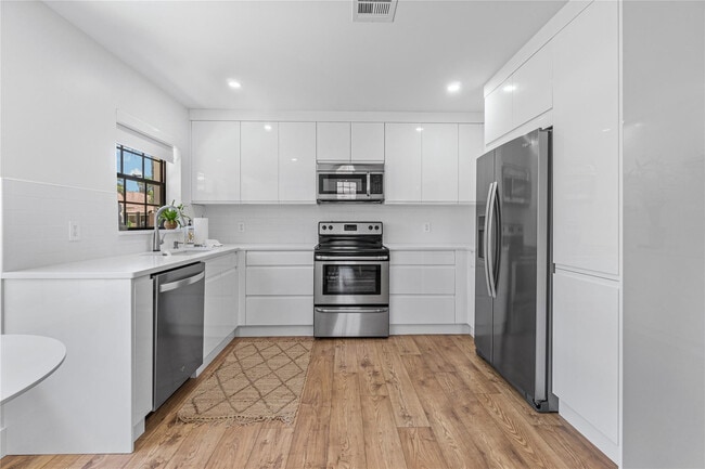 Building Photo - 376 Prestwick Cir