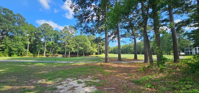 Building Photo - Beautiful 2 Bed / 2 Bath Furnished Condo A...