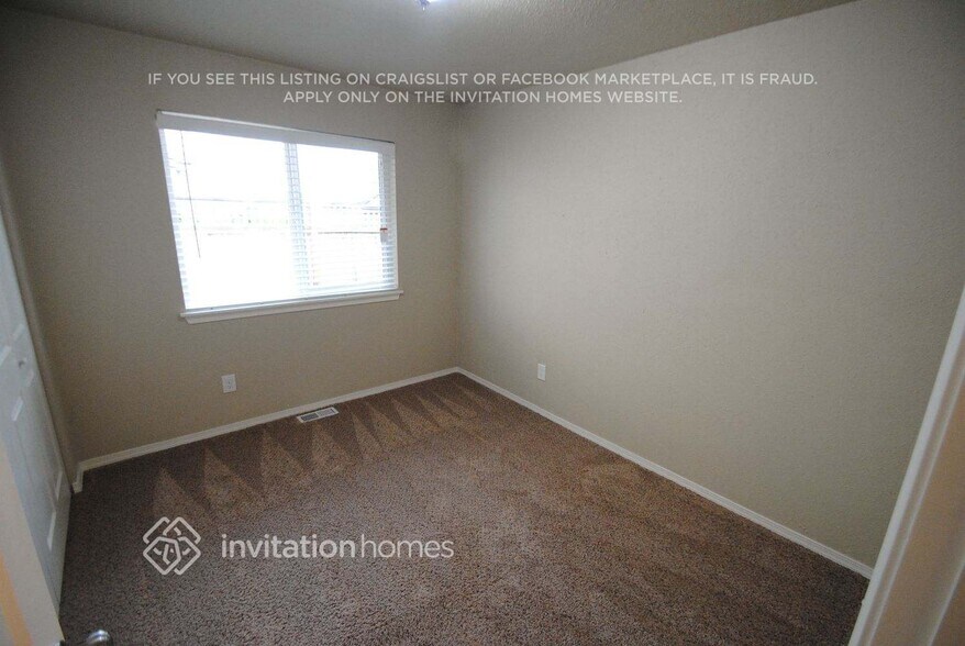 Building Photo - 16581 150th St SE