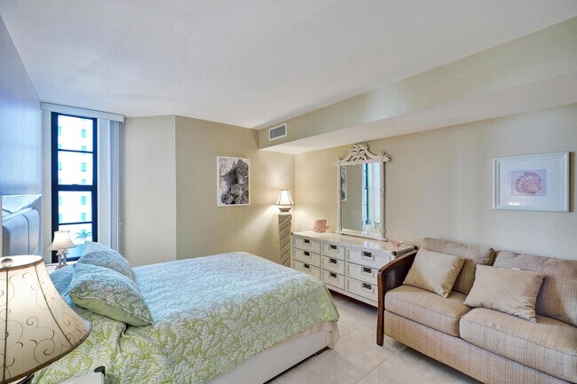 Building Photo - 1000 S Ocean Blvd