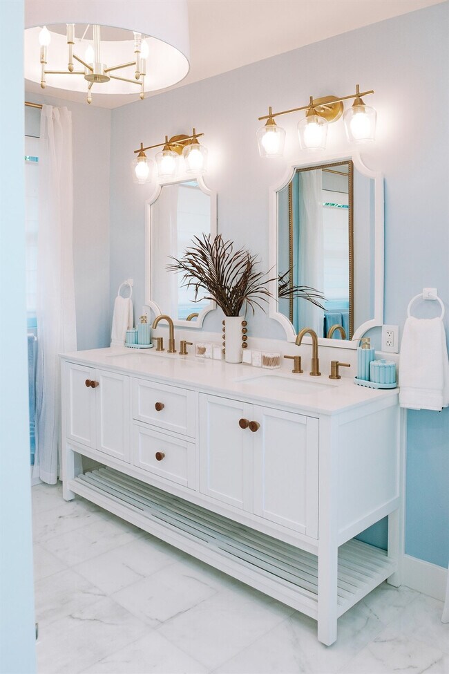 Building Photo - 610 38th St