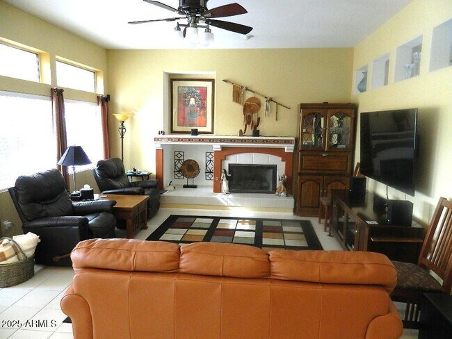Building Photo - 21413 N 159th Dr