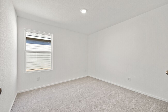Building Photo - 31433 Moore Rd