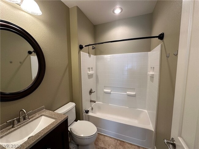 Building Photo - 2442 Granada Bluff Ct