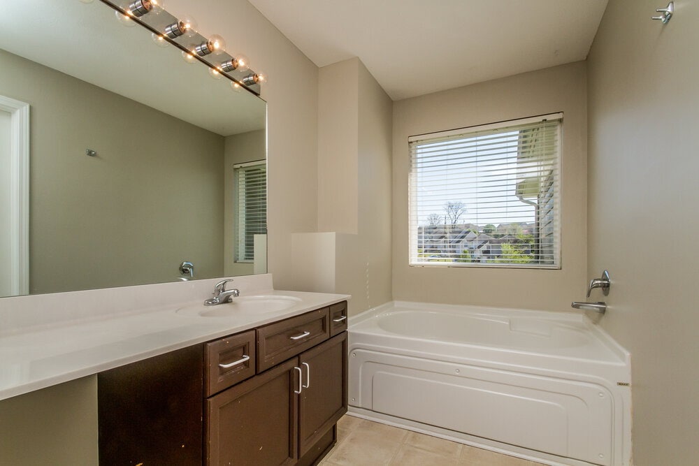 Building Photo - 7424 Maggie Dr