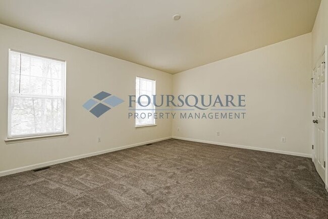 Building Photo - 3-Story Townhome with Open Floor Plan & Private Primary Suite  and Easy Access to I-440, I-40 & I...