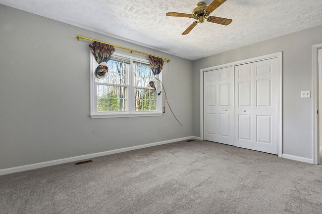 Building Photo - Spacious Home in Severna Park