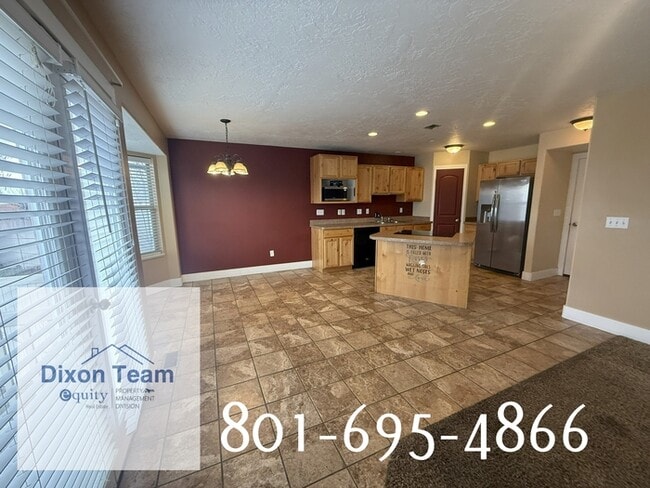 Building Photo - 625 Quinn Ct