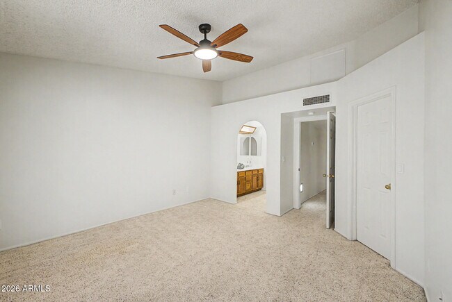 Building Photo - 3510 E Hampton Ave