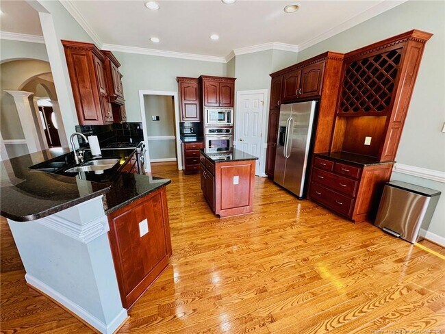 Building Photo - 262 Citadel Ct