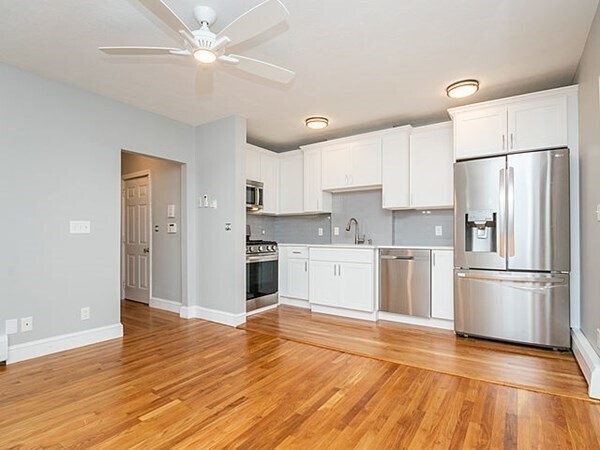 Building Photo - 251 Gold St