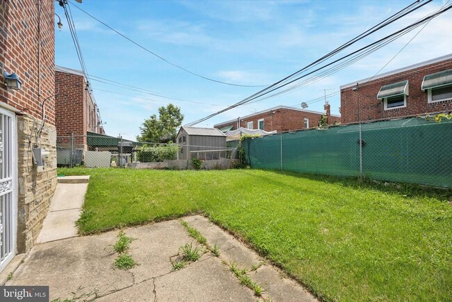 Building Photo - 2514 Vista St