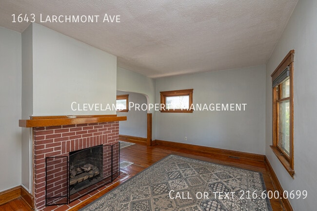 Building Photo - 1643 Larchmont Ave
