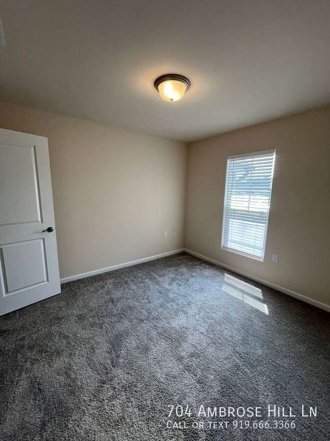 Building Photo - 704 Ambrose Hl Ln