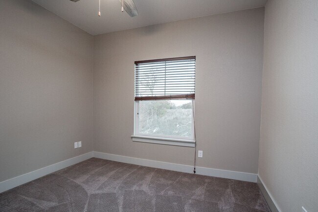 Building Photo - 2017 Local Rebel St