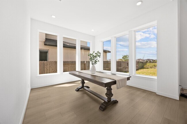Building Photo - 24418 Green Buffalograss Trl