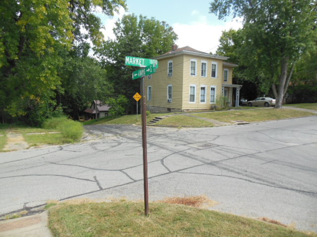 Building Photo - 1712 Market St