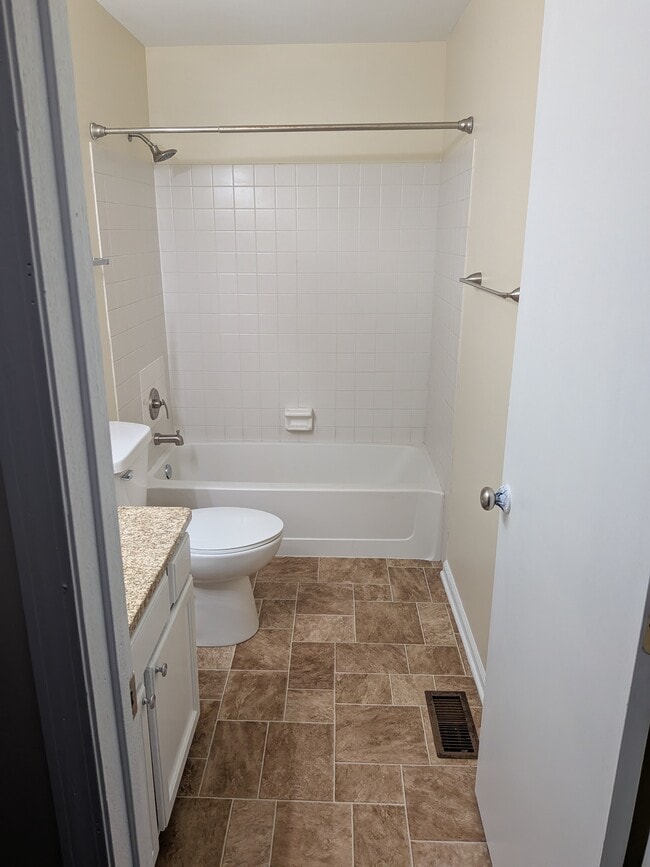 Building Photo - 5S455 Scots Dr