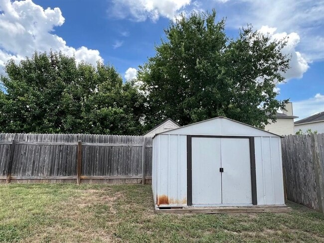 Building Photo - 209 Katy B Ln