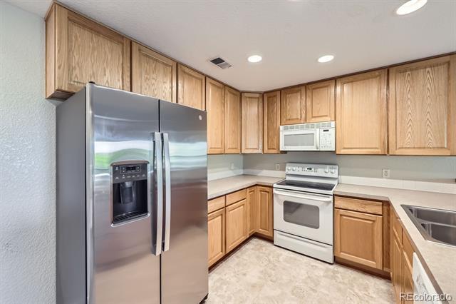 Building Photo - 3375 Boulder Cir