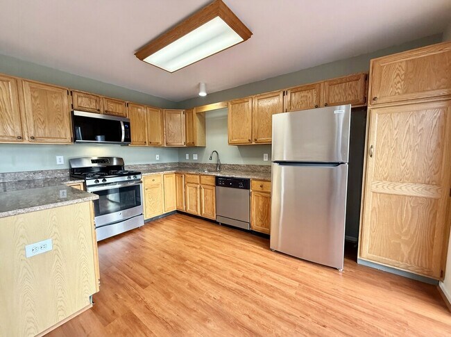 Building Photo - 306 Pimlico Way