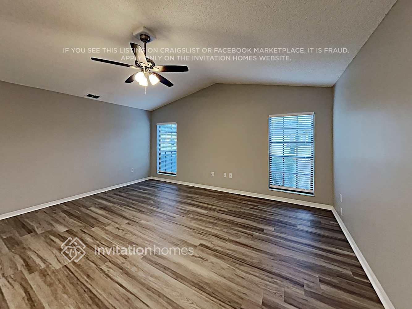 Building Photo - 5517 Highlands Vue Ln