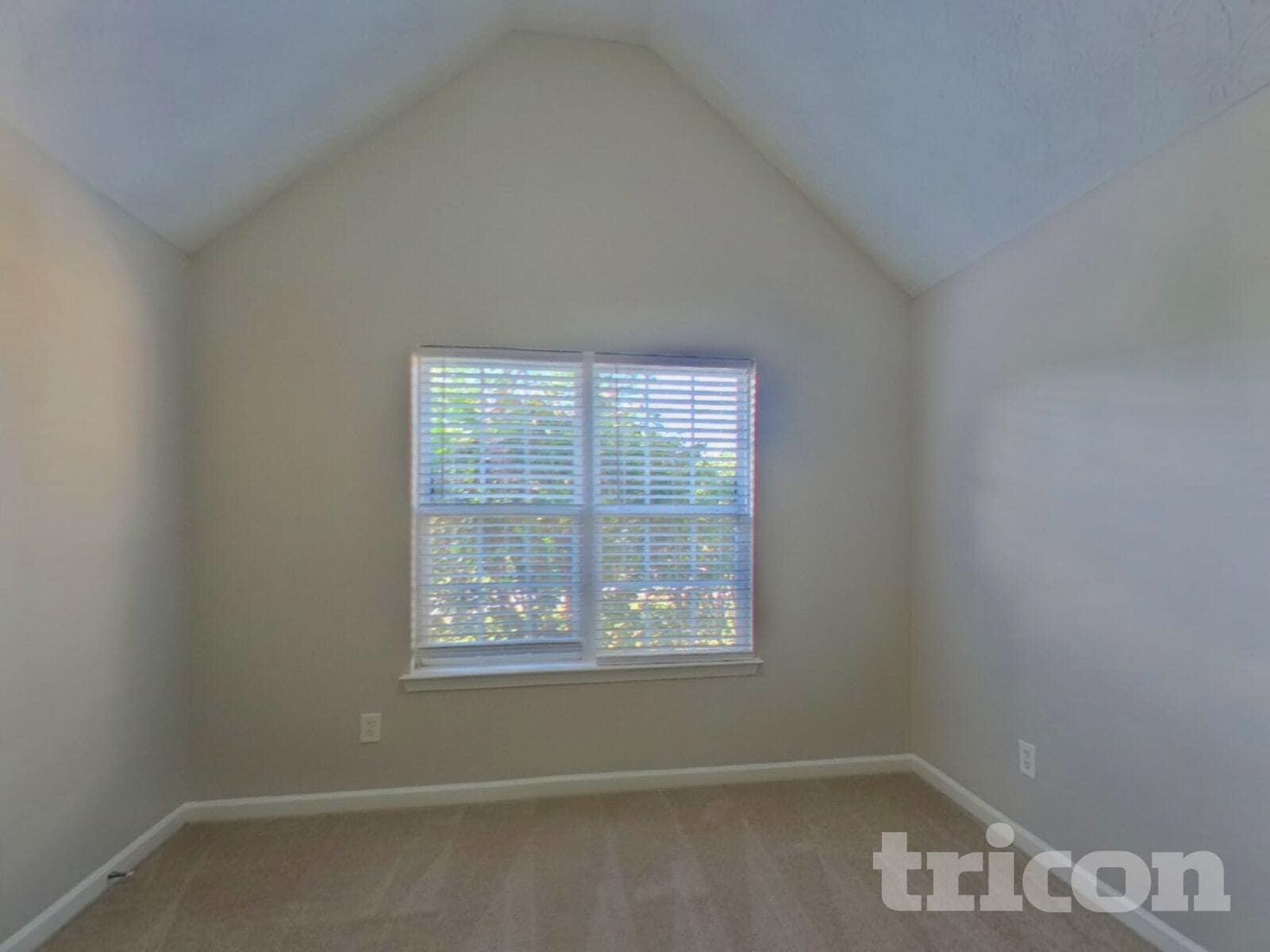 Building Photo - 845 Overlook Trail