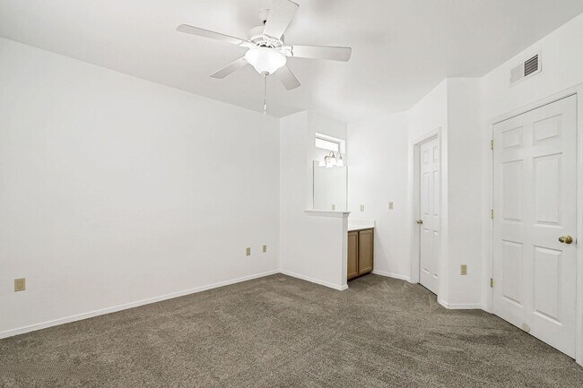 Building Photo - Morningstar Casitas Condo #308