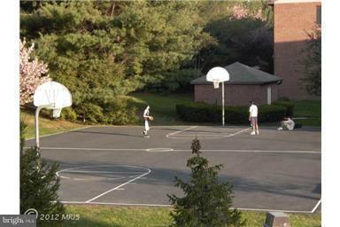 Building Photo - 7706 Majestic Way