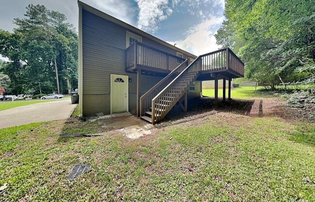Building Photo - 390 Hembree Forest Cir