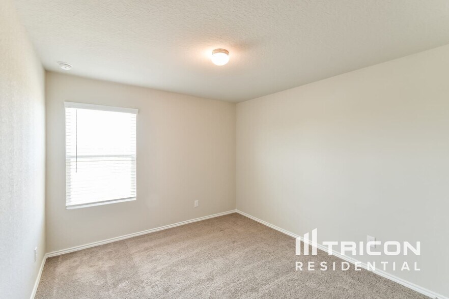 Building Photo - 8435 Amistad Cove