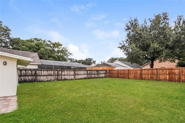 Building Photo - 1805 Simonton Ave