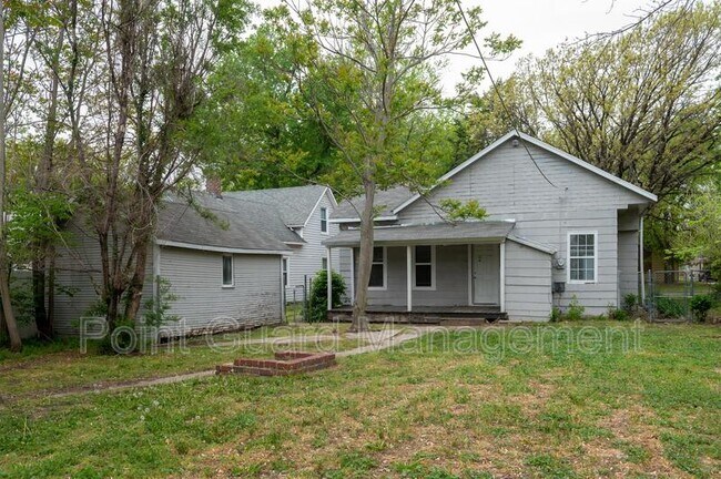 Building Photo - 226 S Millwood Ave