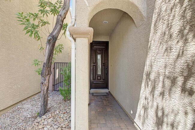 Building Photo - 9315 Quiet Mist Ct