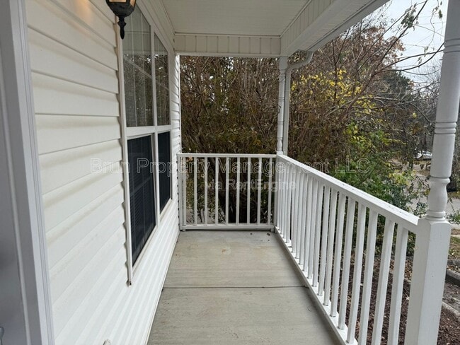 Building Photo - 5606 Boxwood Garden Way