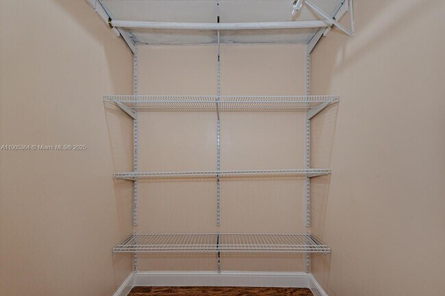 Building Photo - 401 SW 76th Terrace