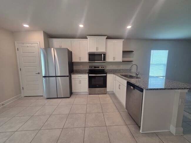 Building Photo - 3747 Sagefield Dr
