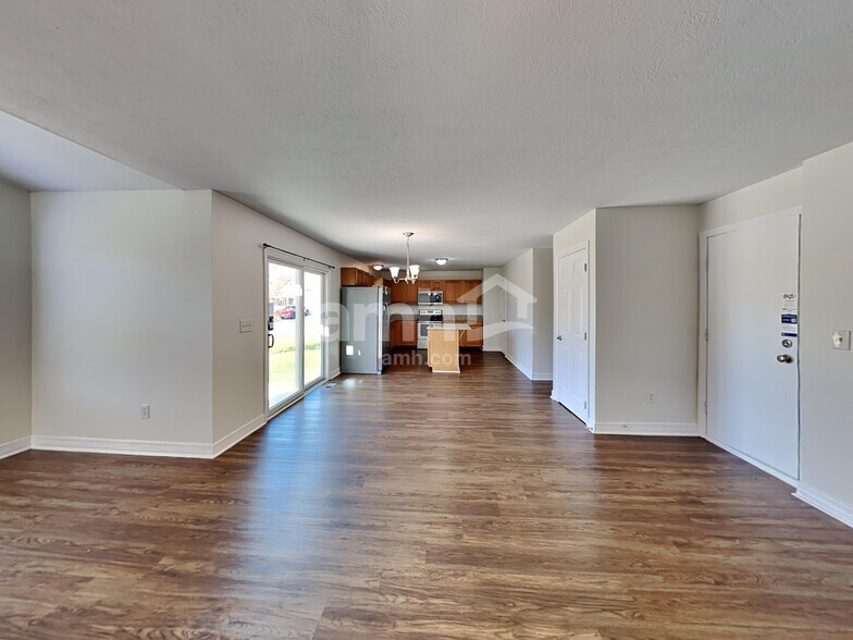Building Photo - 302 Triple Crown Way