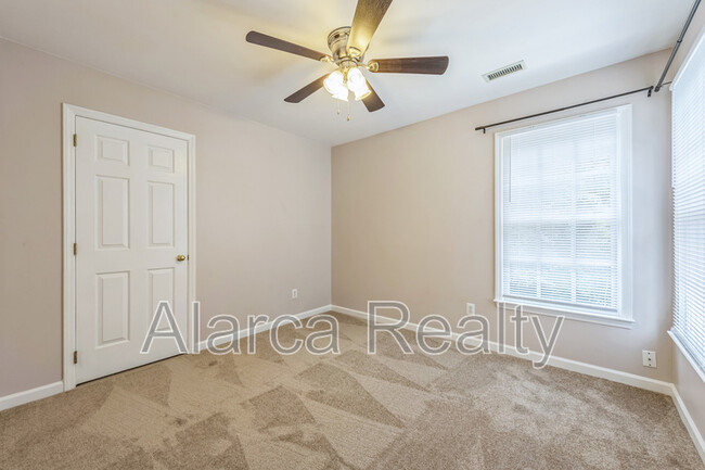 Building Photo - 9647 Whitewood Trail