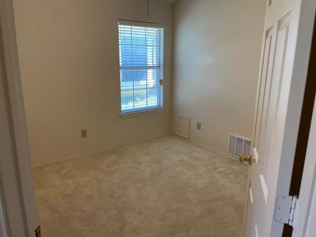 Building Photo - 1520 Mission Ridge Trail