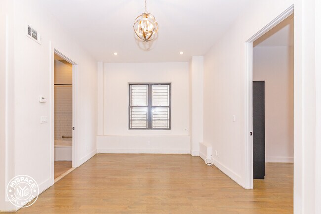 Building Photo - 1582 Prospect Pl