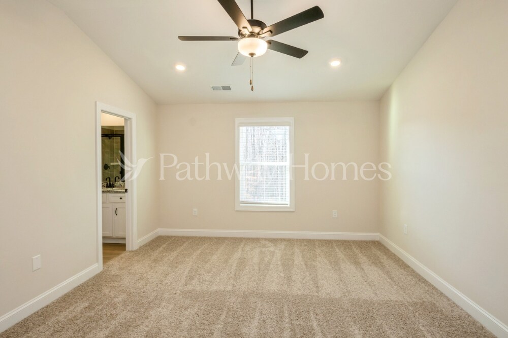 Building Photo - 148 Wembury Ln