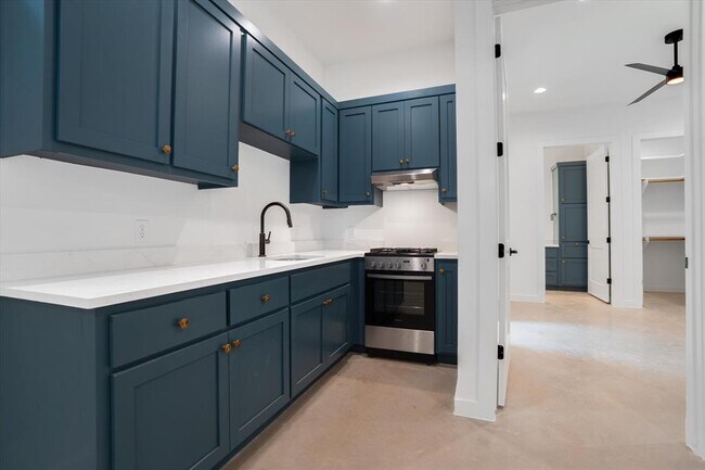 Building Photo - 1608 Saracen Rd