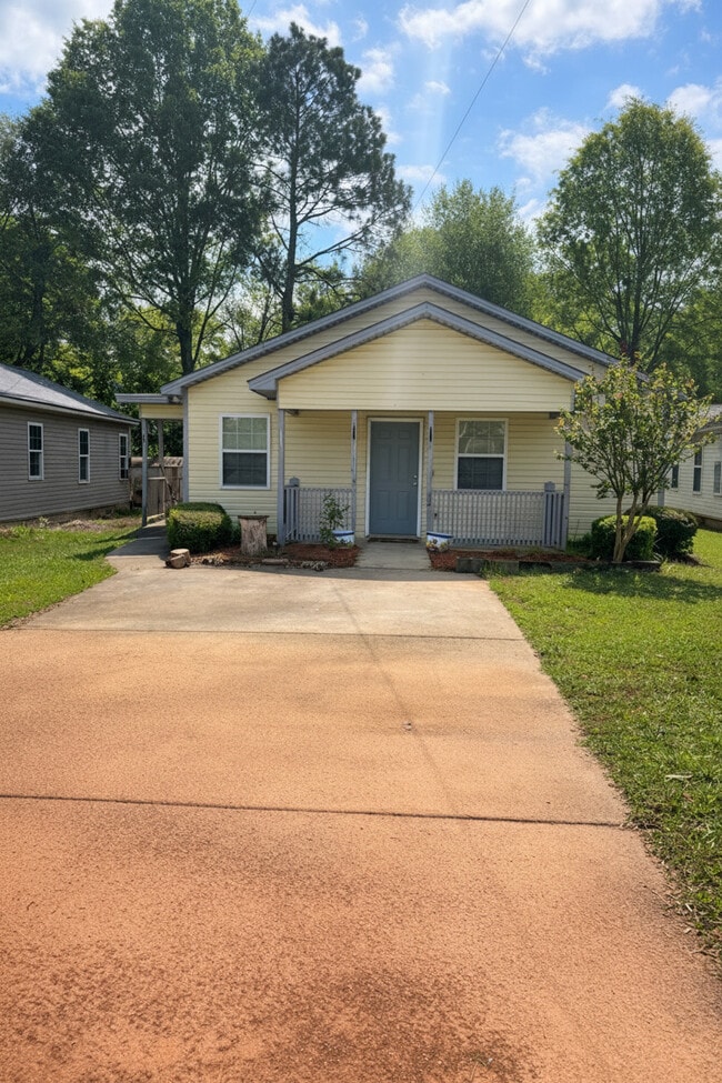 Building Photo - 212 Orchard Way