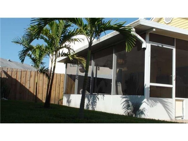 Building Photo - 277 SW 159th Terrace