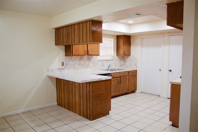 Building Photo - 16326 Quail Pl Dr