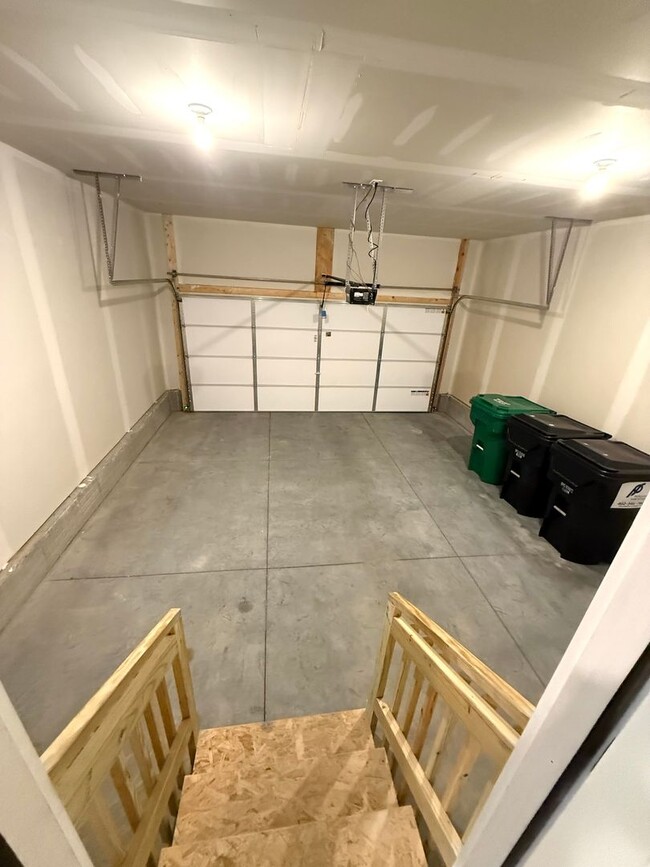 Building Photo - 10809 S 178th Ave