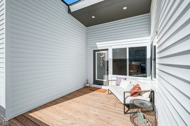 Building Photo - 318 N Tacoma Ave