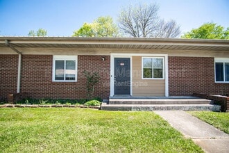 Building Photo - 108 Louella Dr