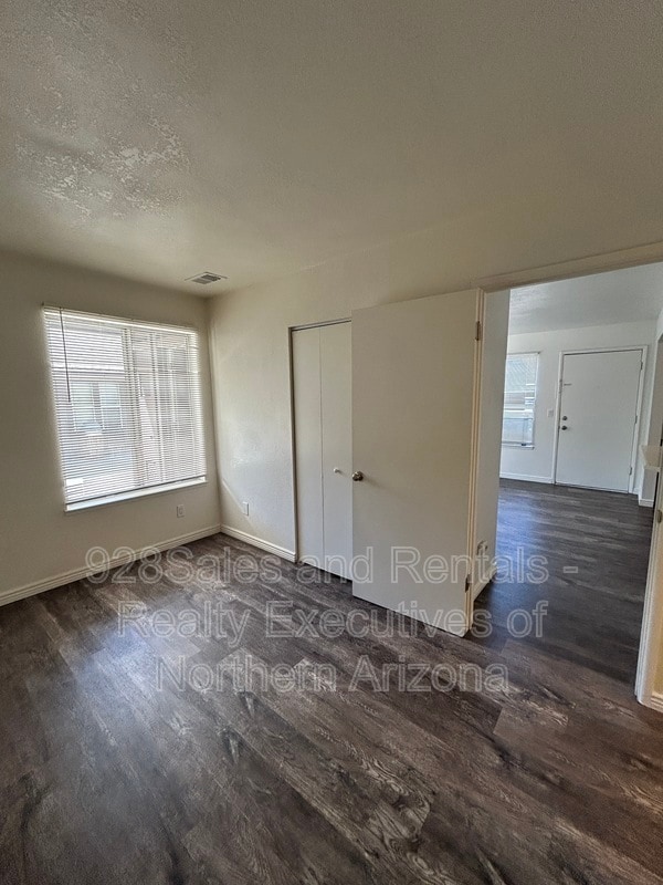 Building Photo - 1200 S Riordan Ranch St
